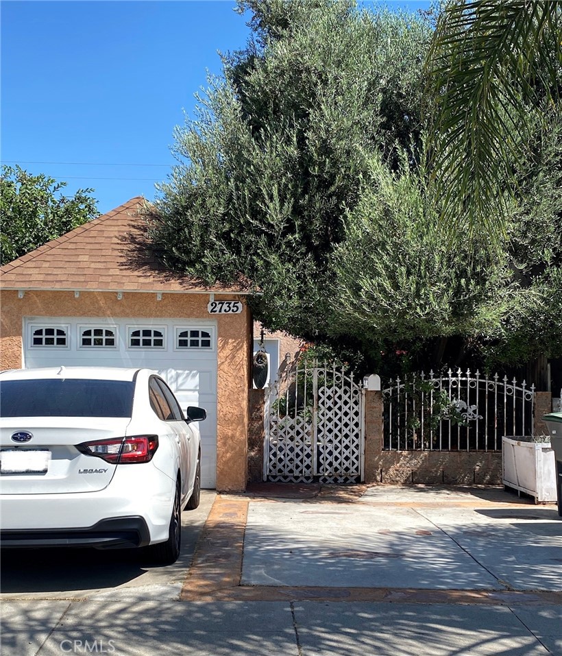 2735 E Madison Street