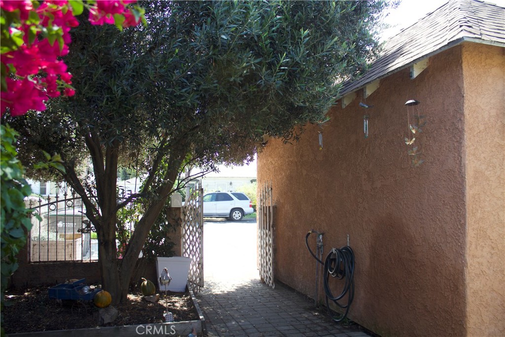 2735 E Madison Street