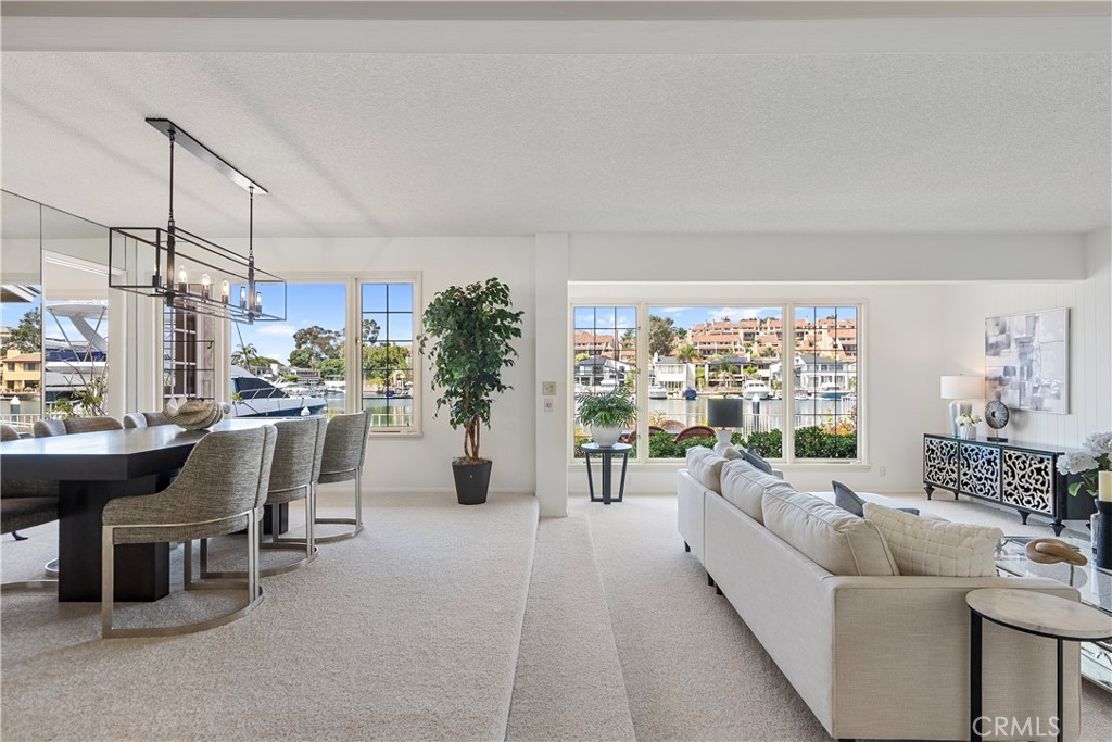 612 Harbor Island Drive