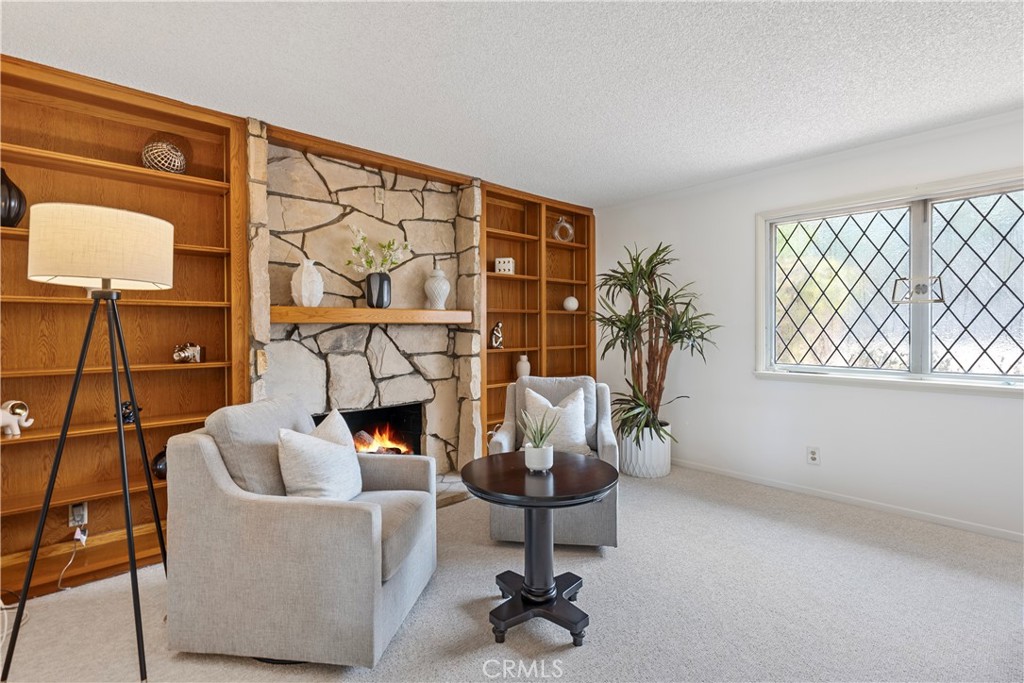 612 Harbor Island Drive