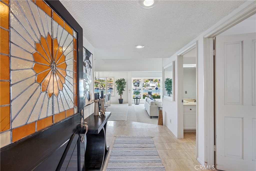 612 Harbor Island Drive