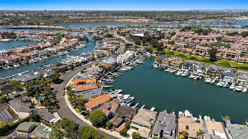 612 Harbor Island Drive