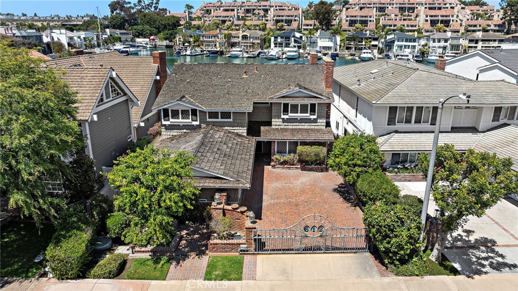 612 Harbor Island Drive