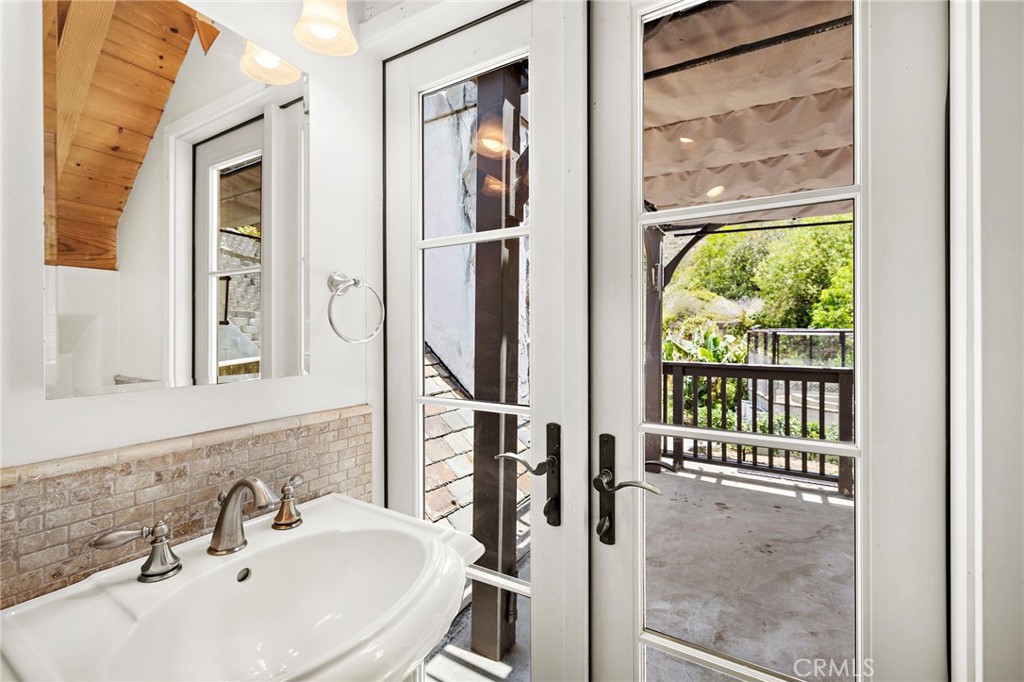 537 Canyon Acres Drive