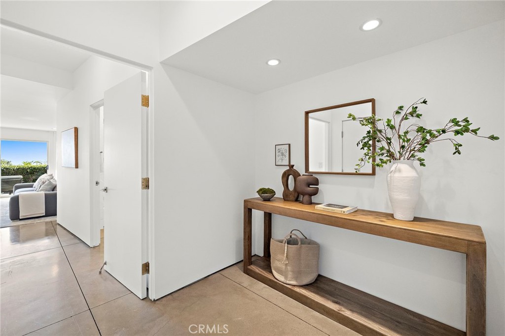2901 Alexander