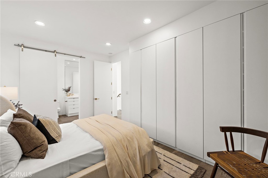 2901 Alexander