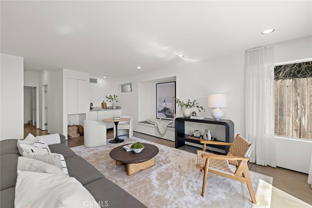 2901 Alexander