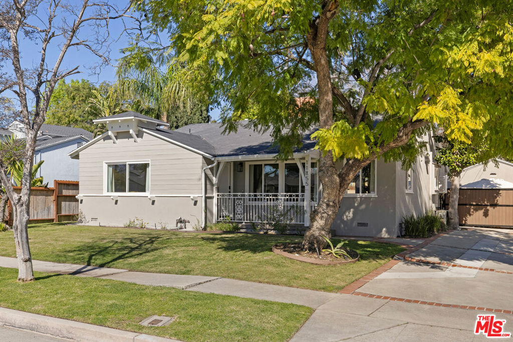 11855 Tiara Street