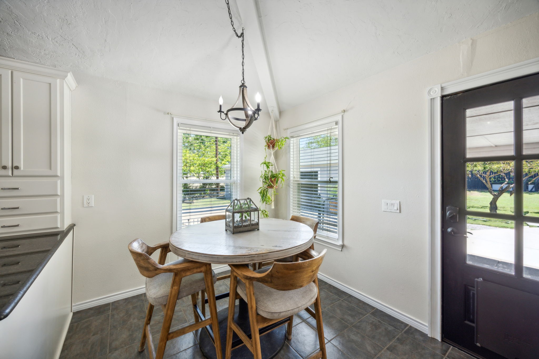 455 Sunridge Lane