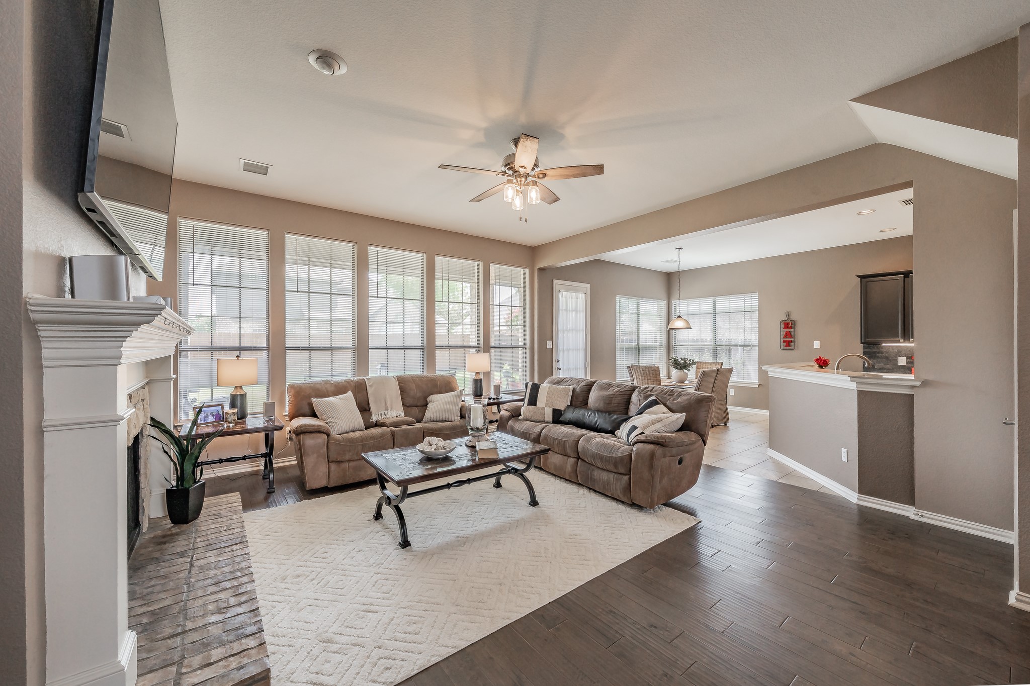 6812 Falcon Crest Lane