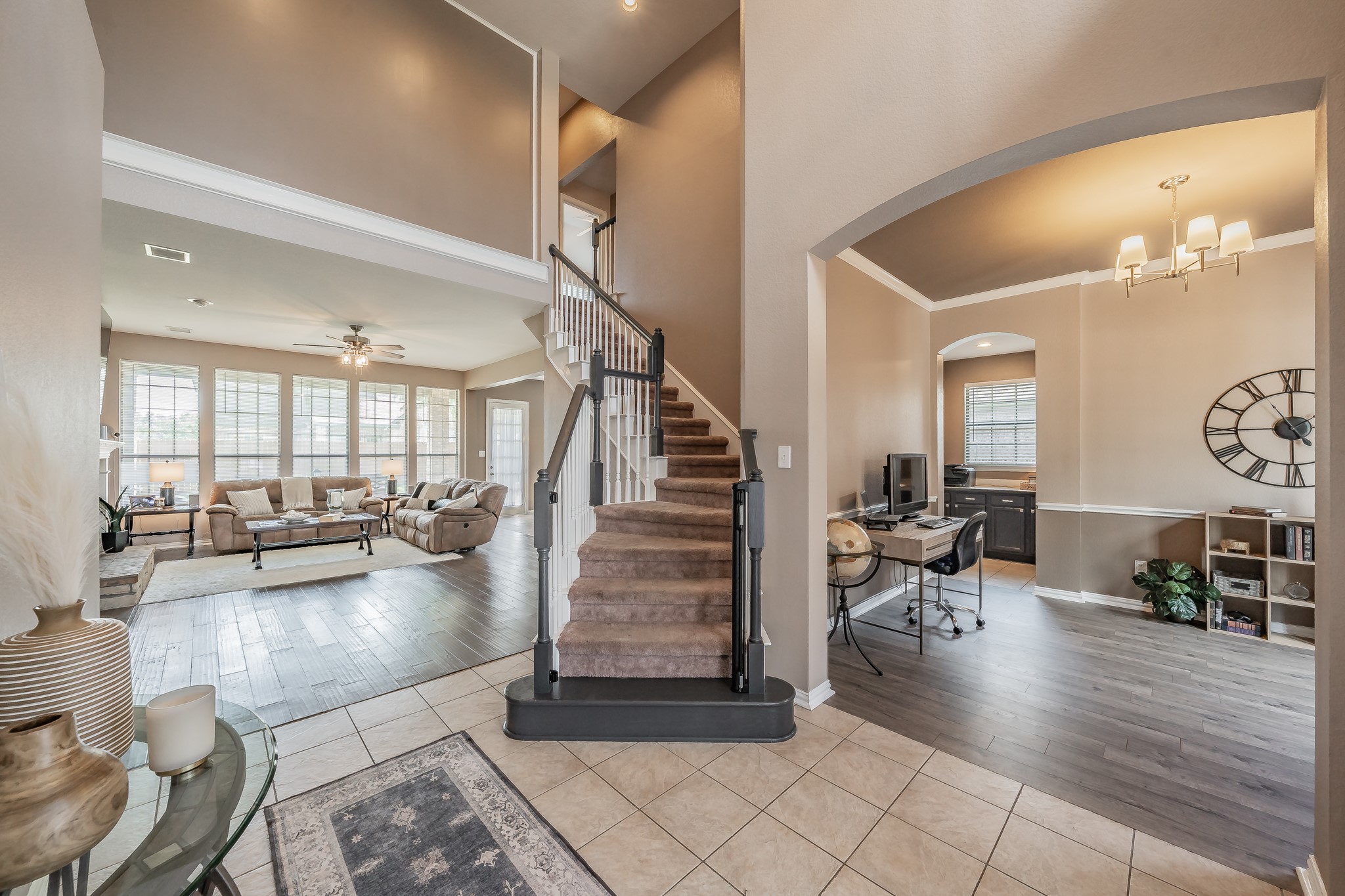 6812 Falcon Crest Lane