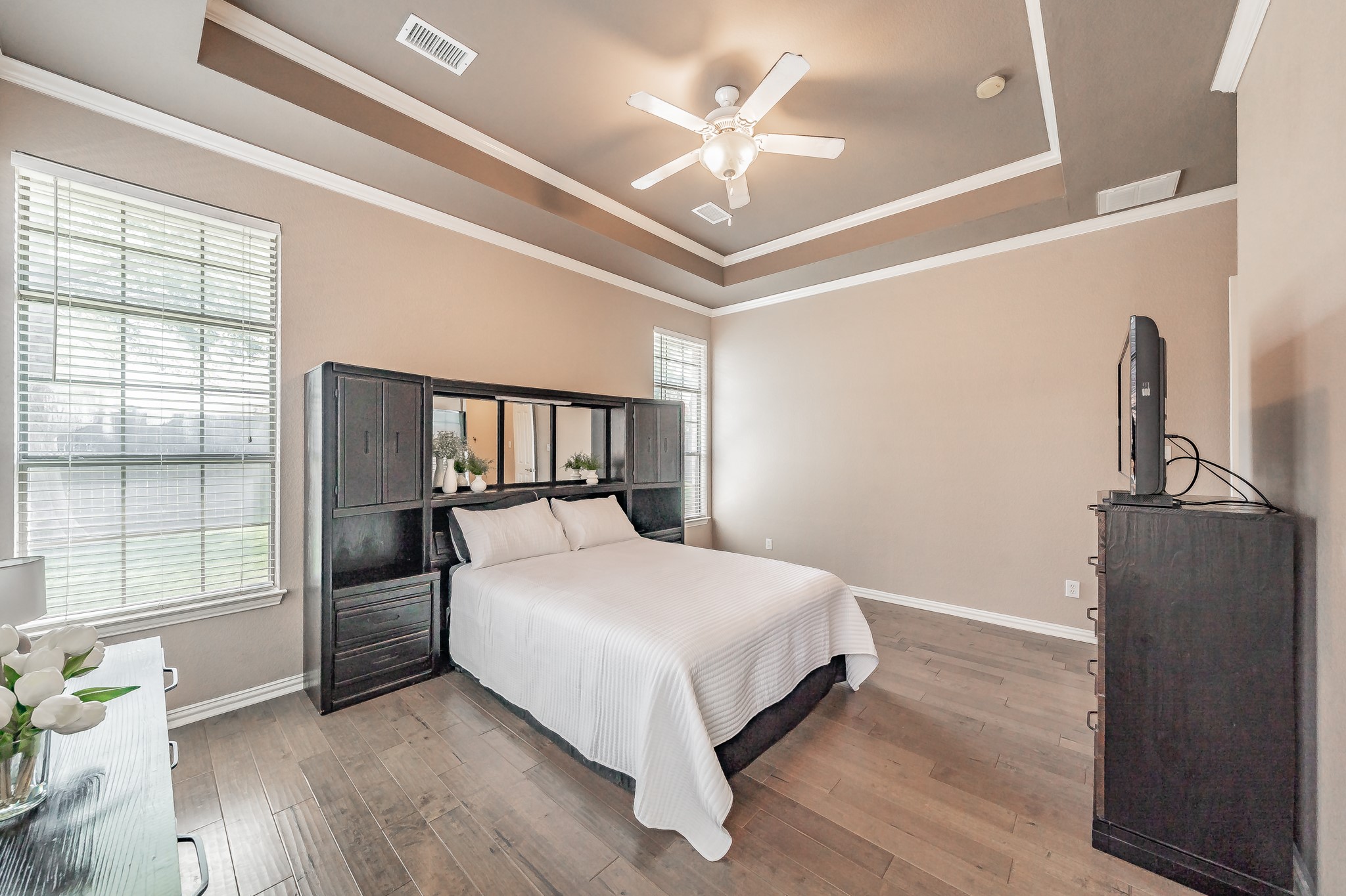 6812 Falcon Crest Lane