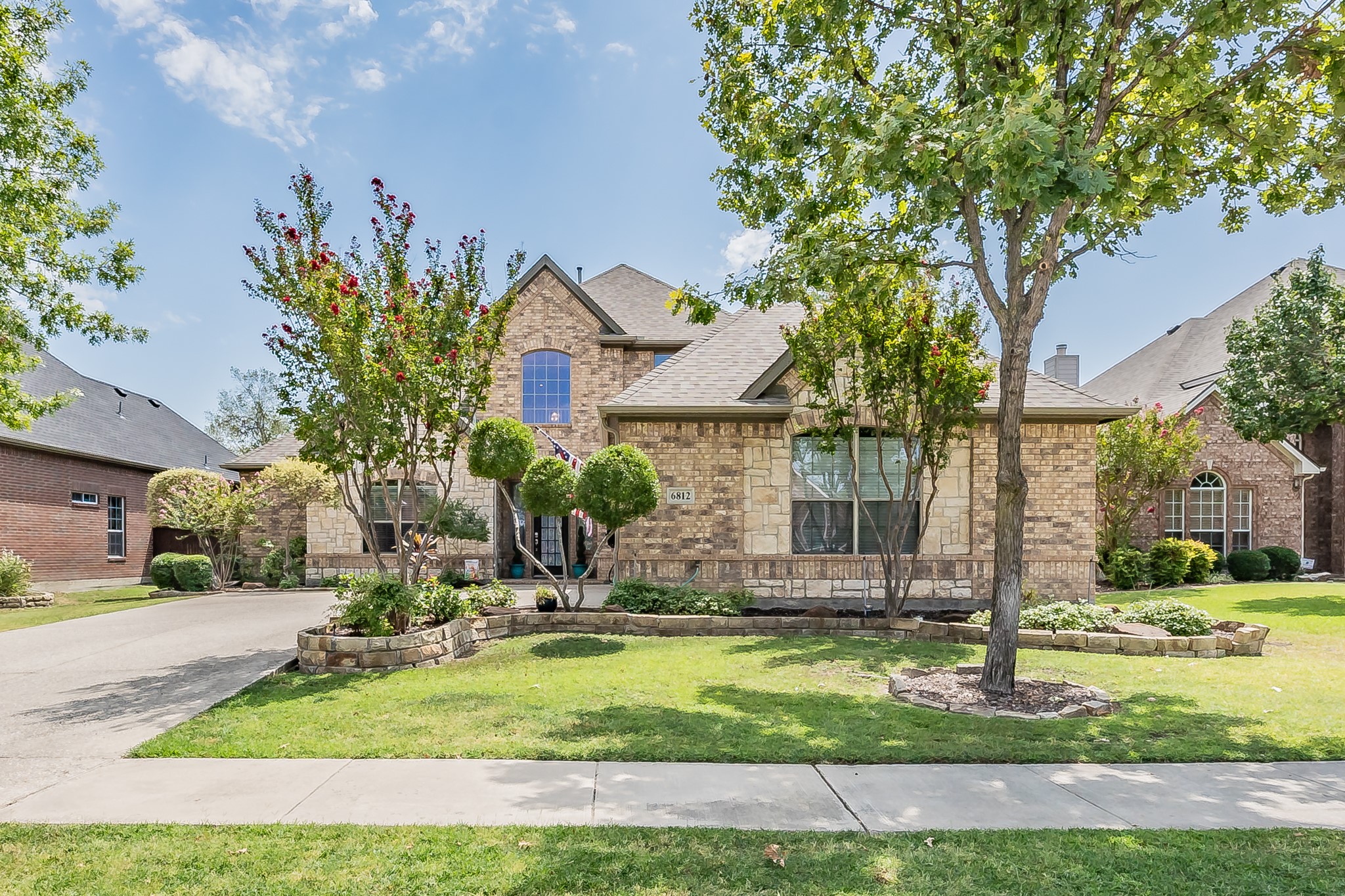 6812 Falcon Crest Lane
