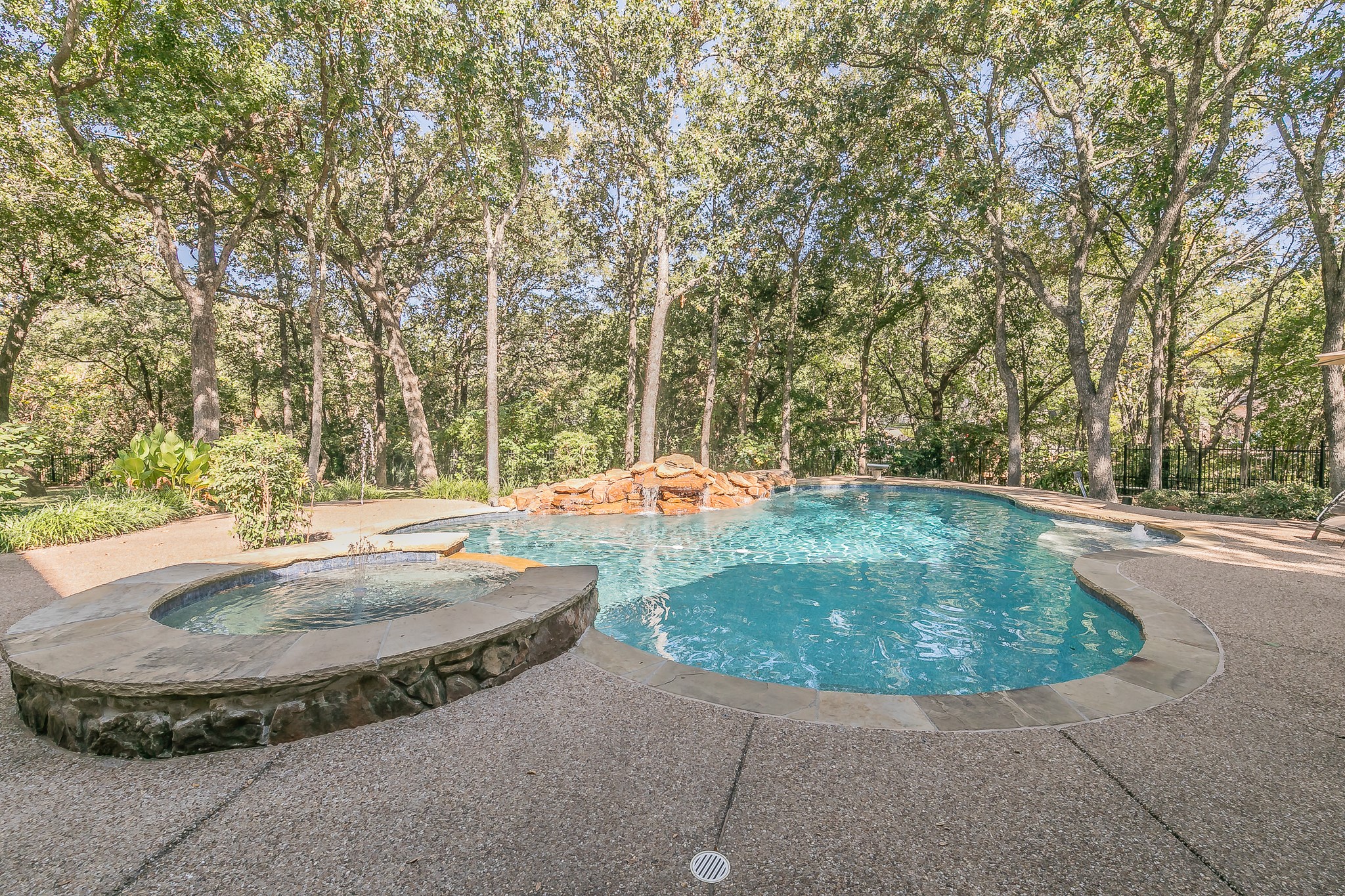 2901 River Bend Trail