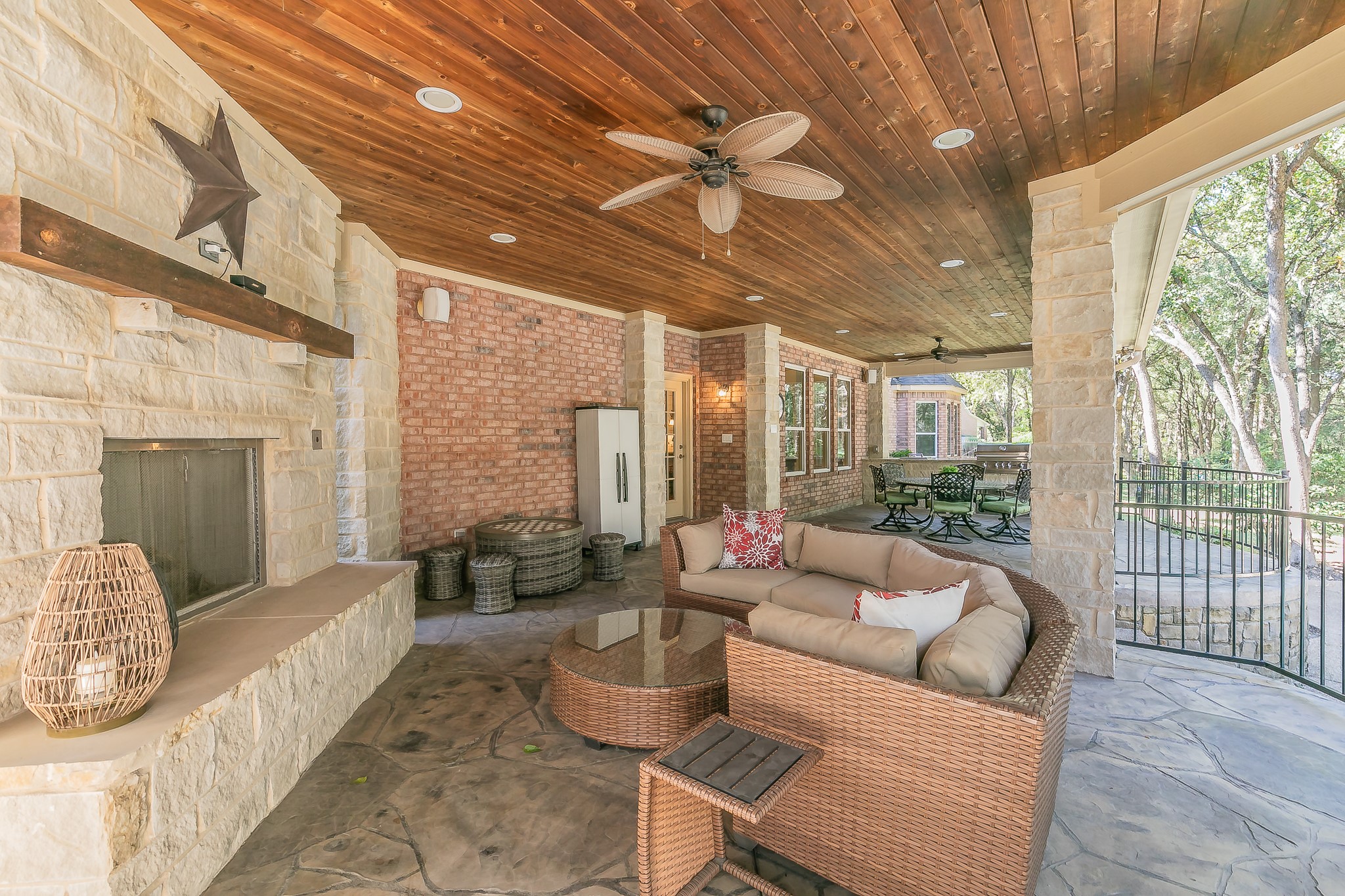 2901 River Bend Trail