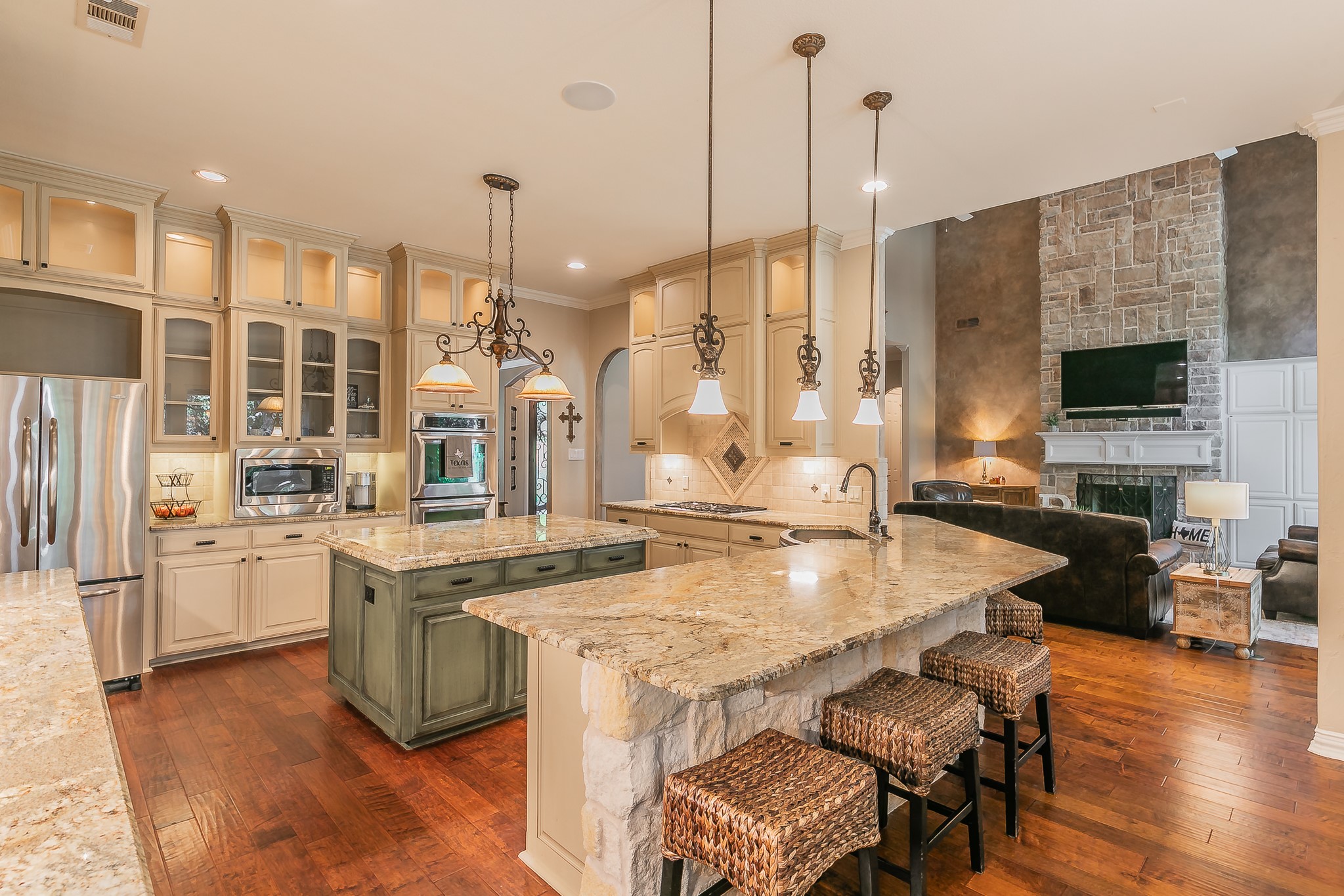 2901 River Bend Trail