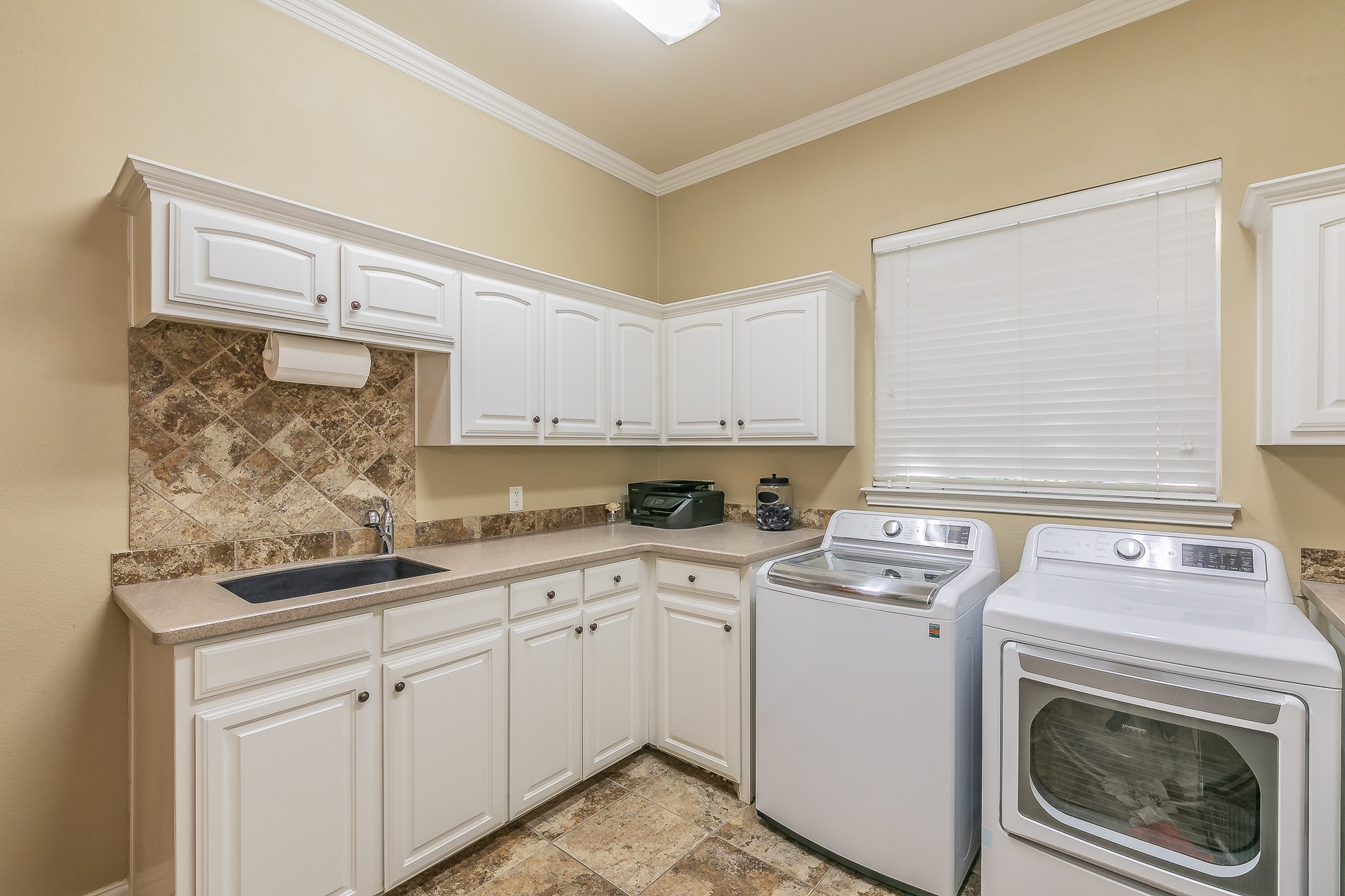 2901 River Bend Trail