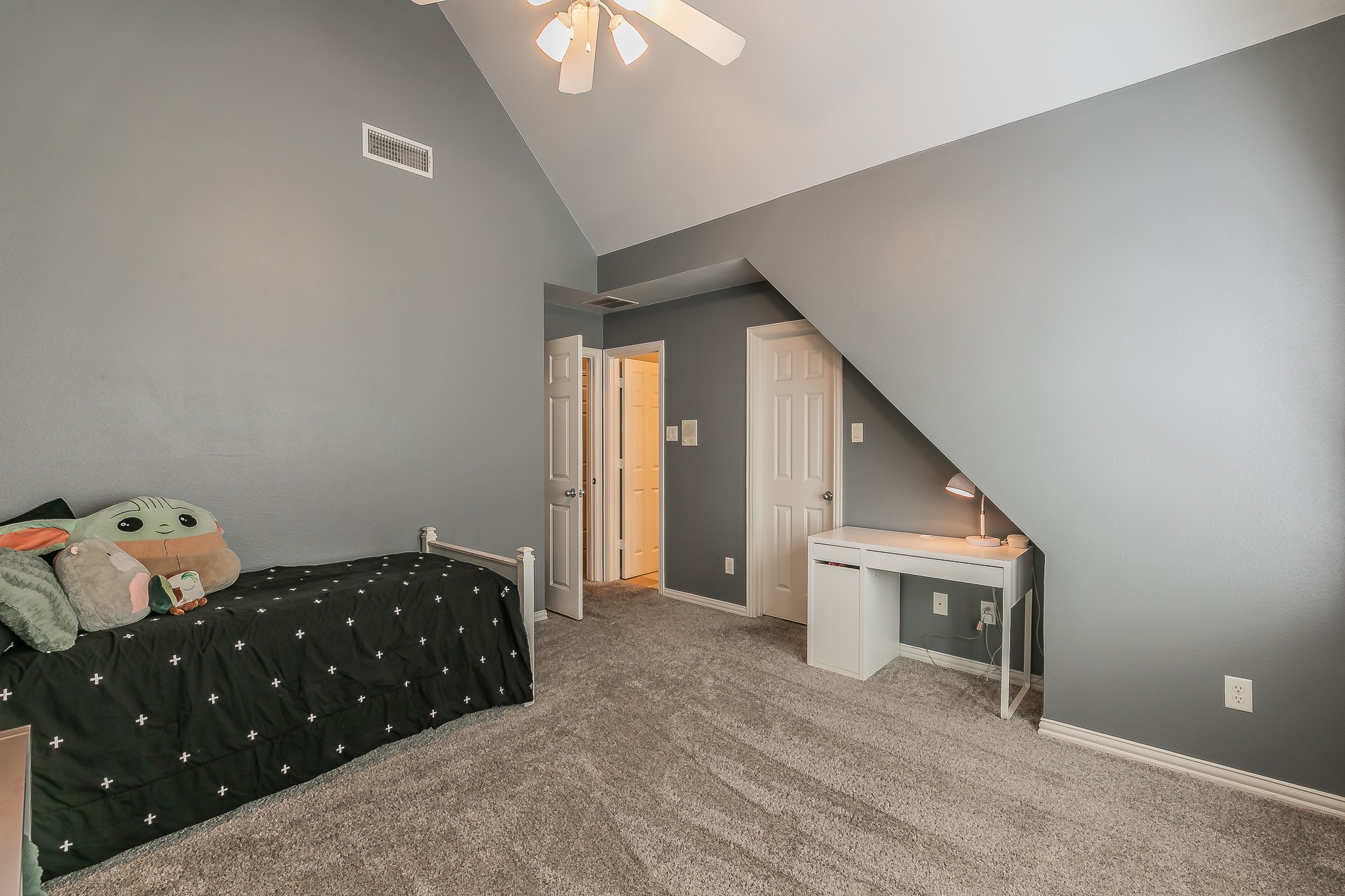 2901 River Bend Trail