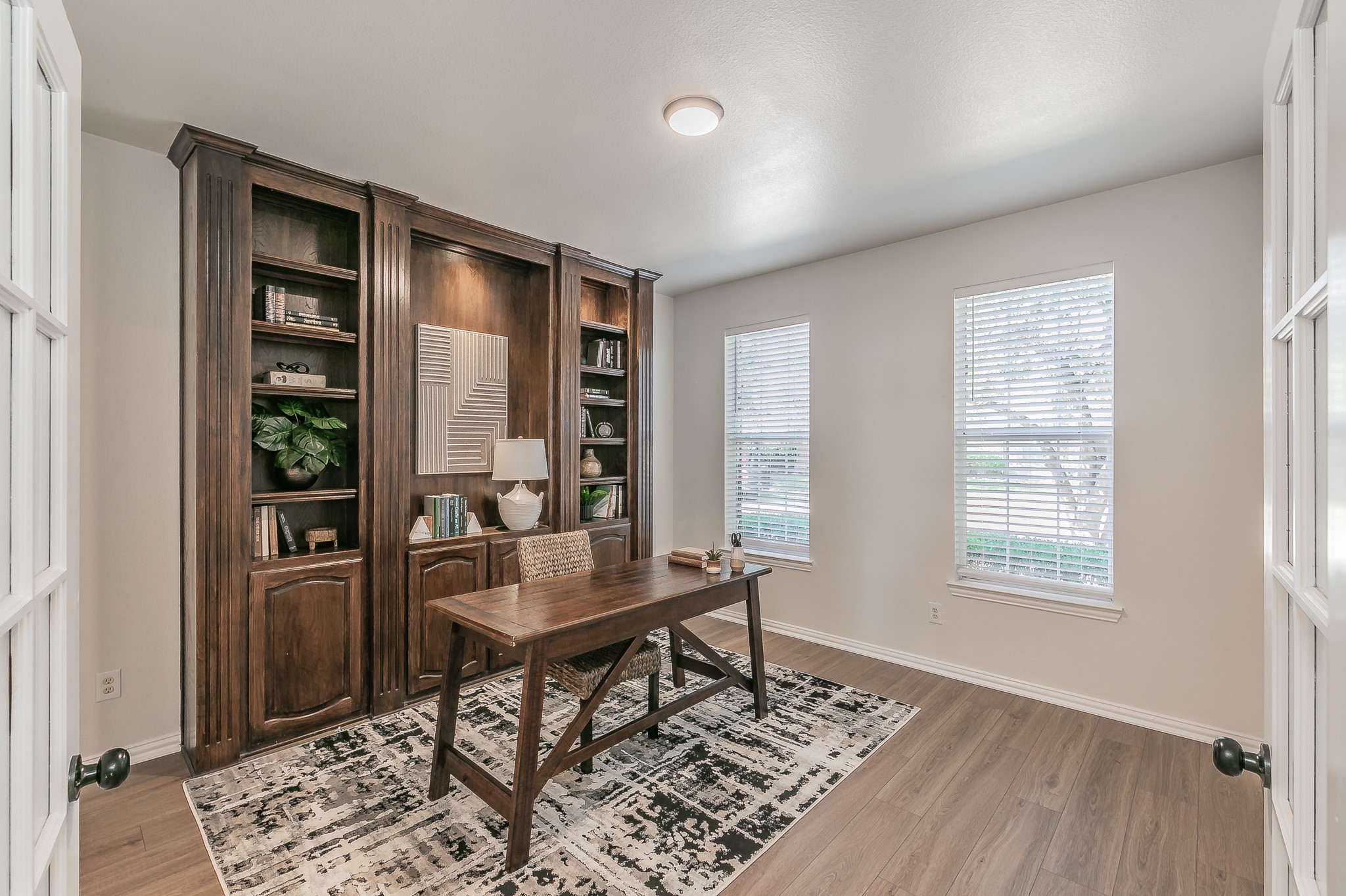 5213 Stoney Trail