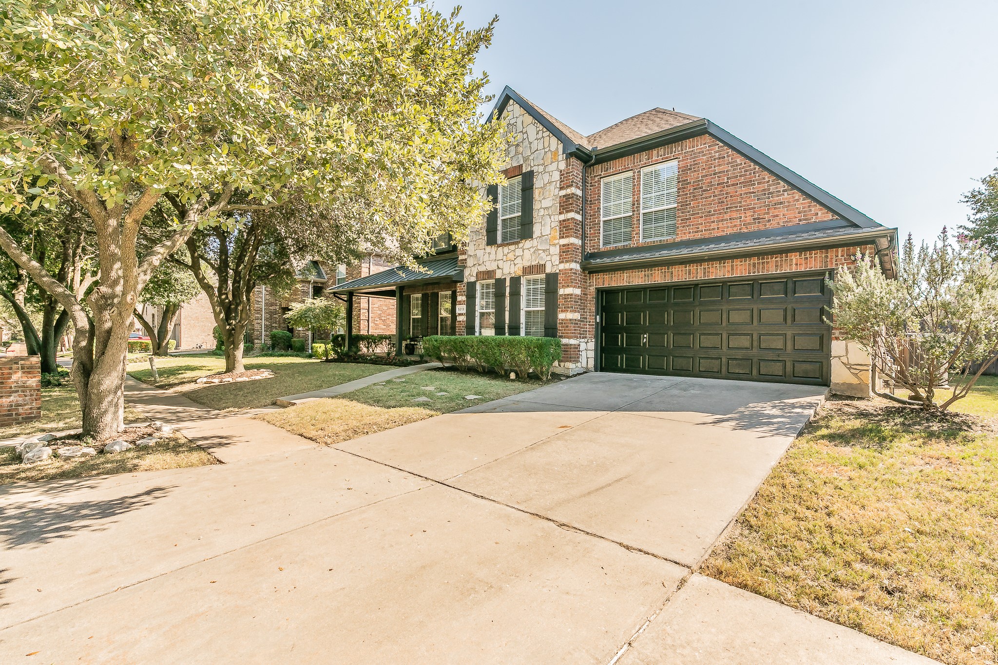 5213 Stoney Trail