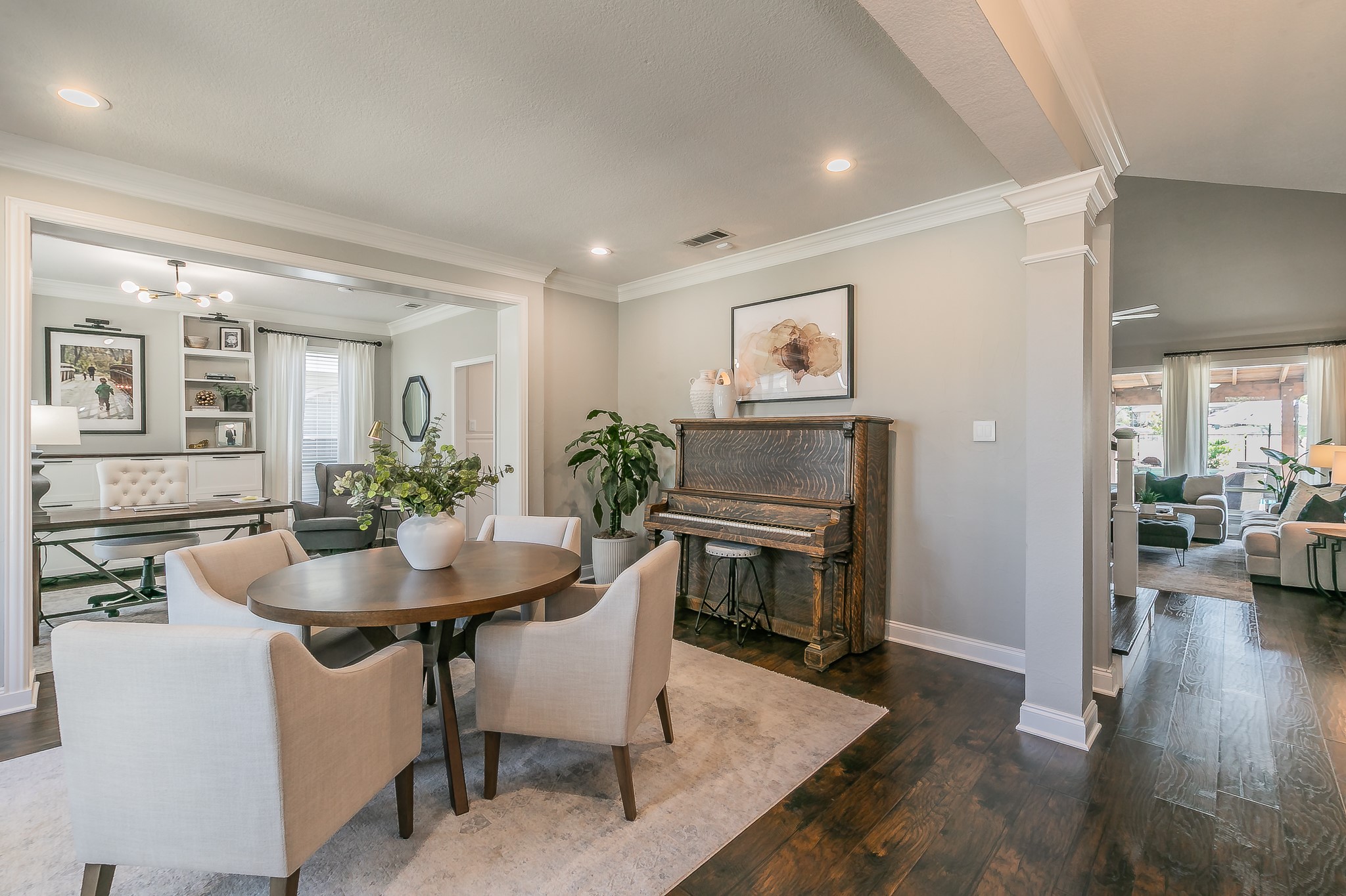 2715 Wind Ridge