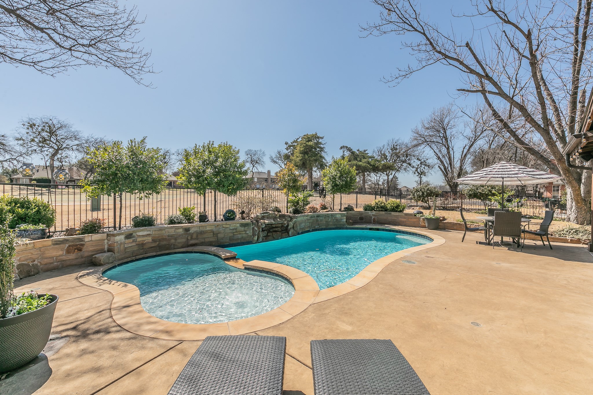 2715 Wind Ridge