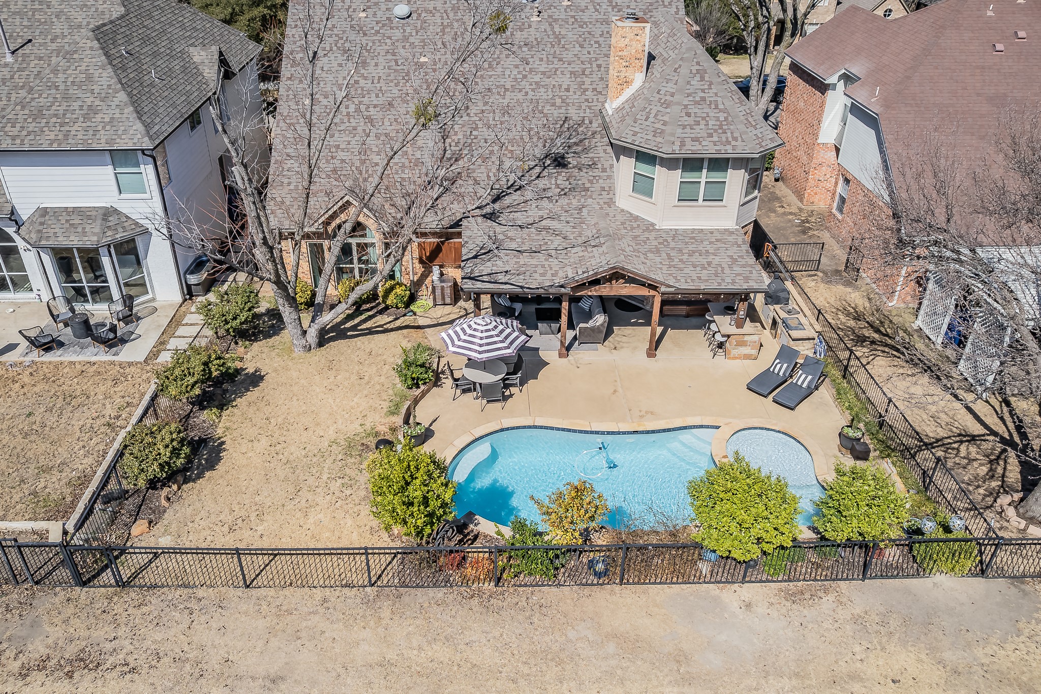 2715 Wind Ridge