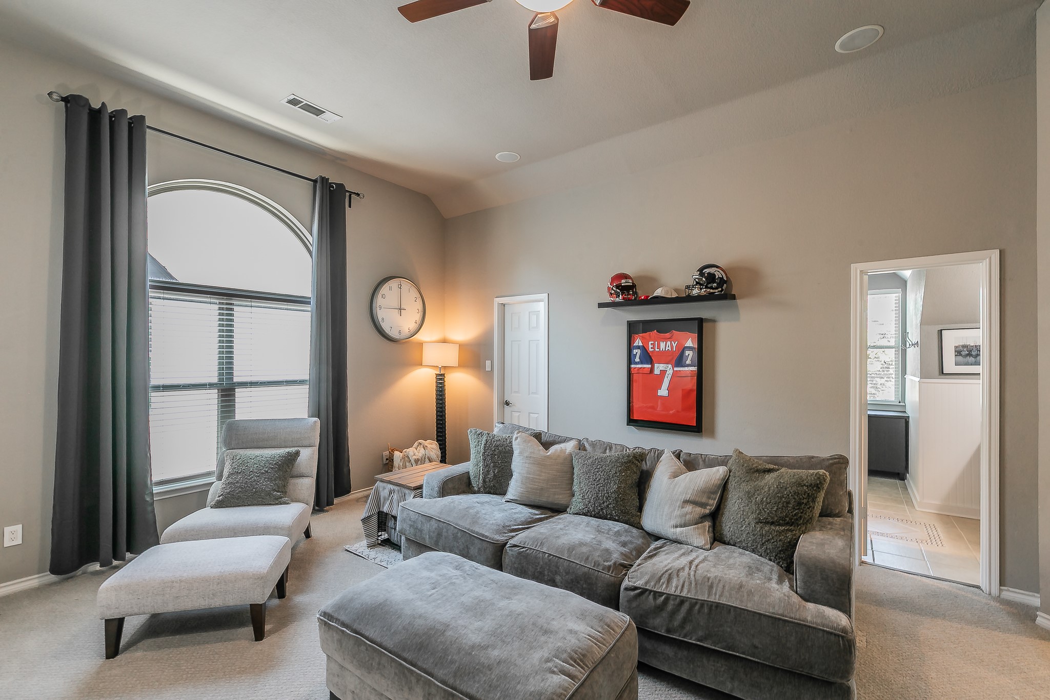 2715 Wind Ridge