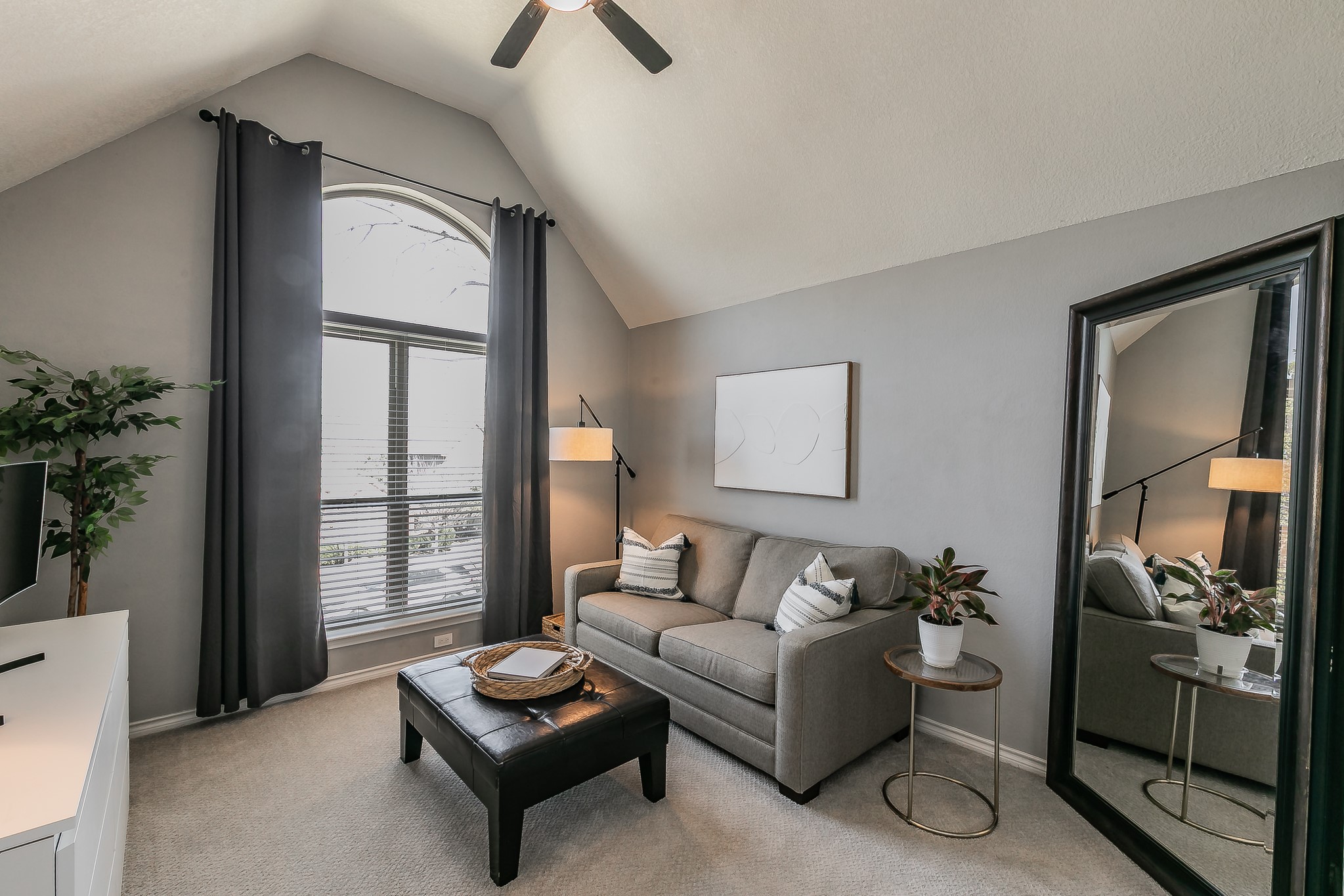 2715 Wind Ridge