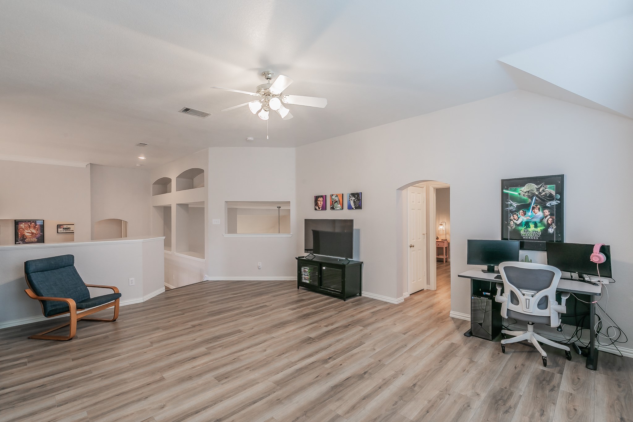 4911 Jamestown Lane