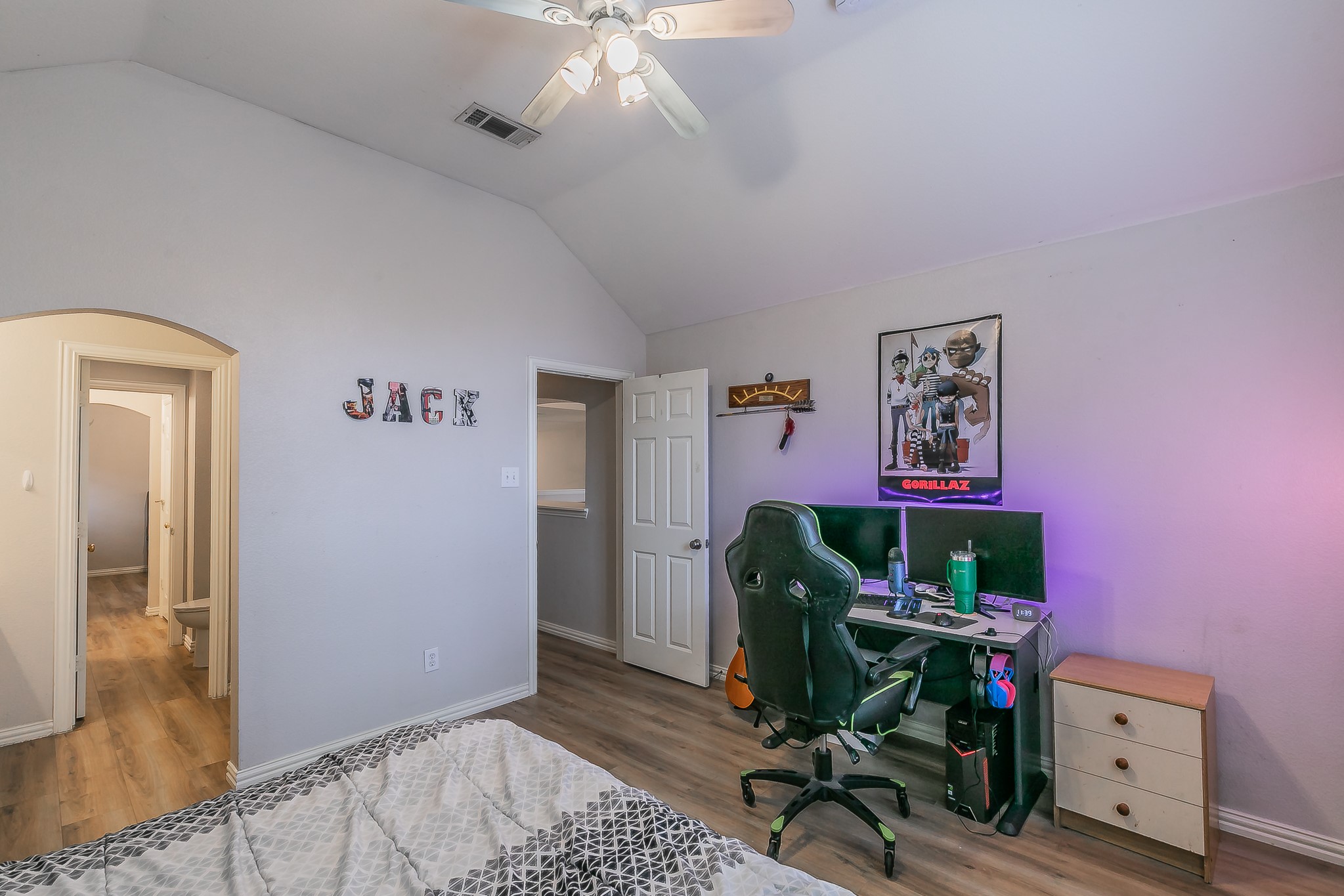 4911 Jamestown Lane