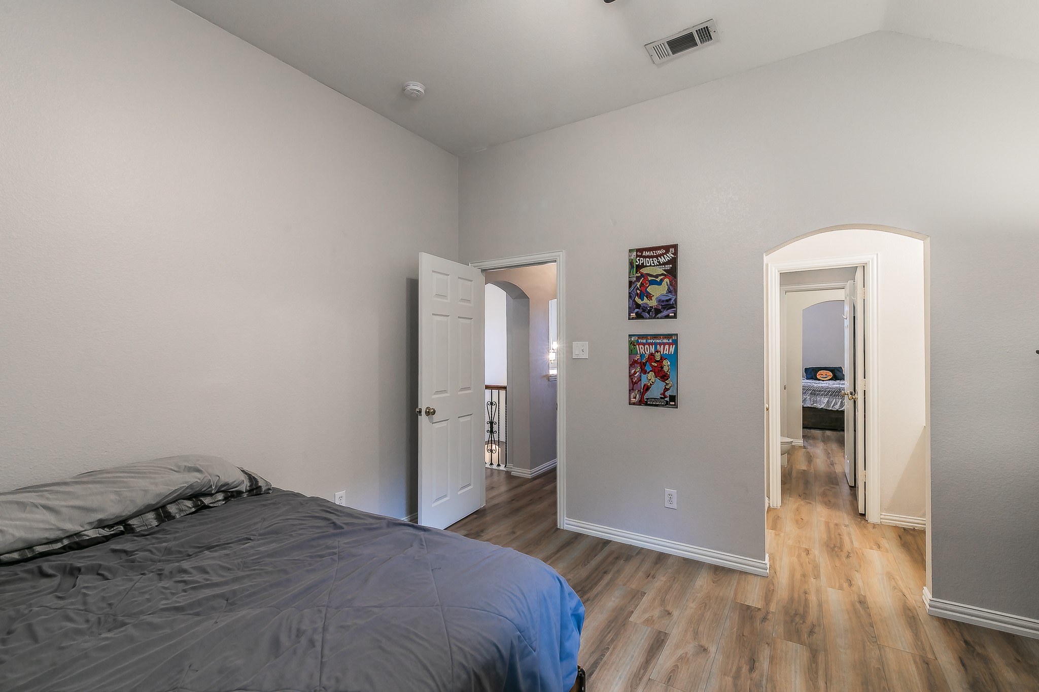 4911 Jamestown Lane