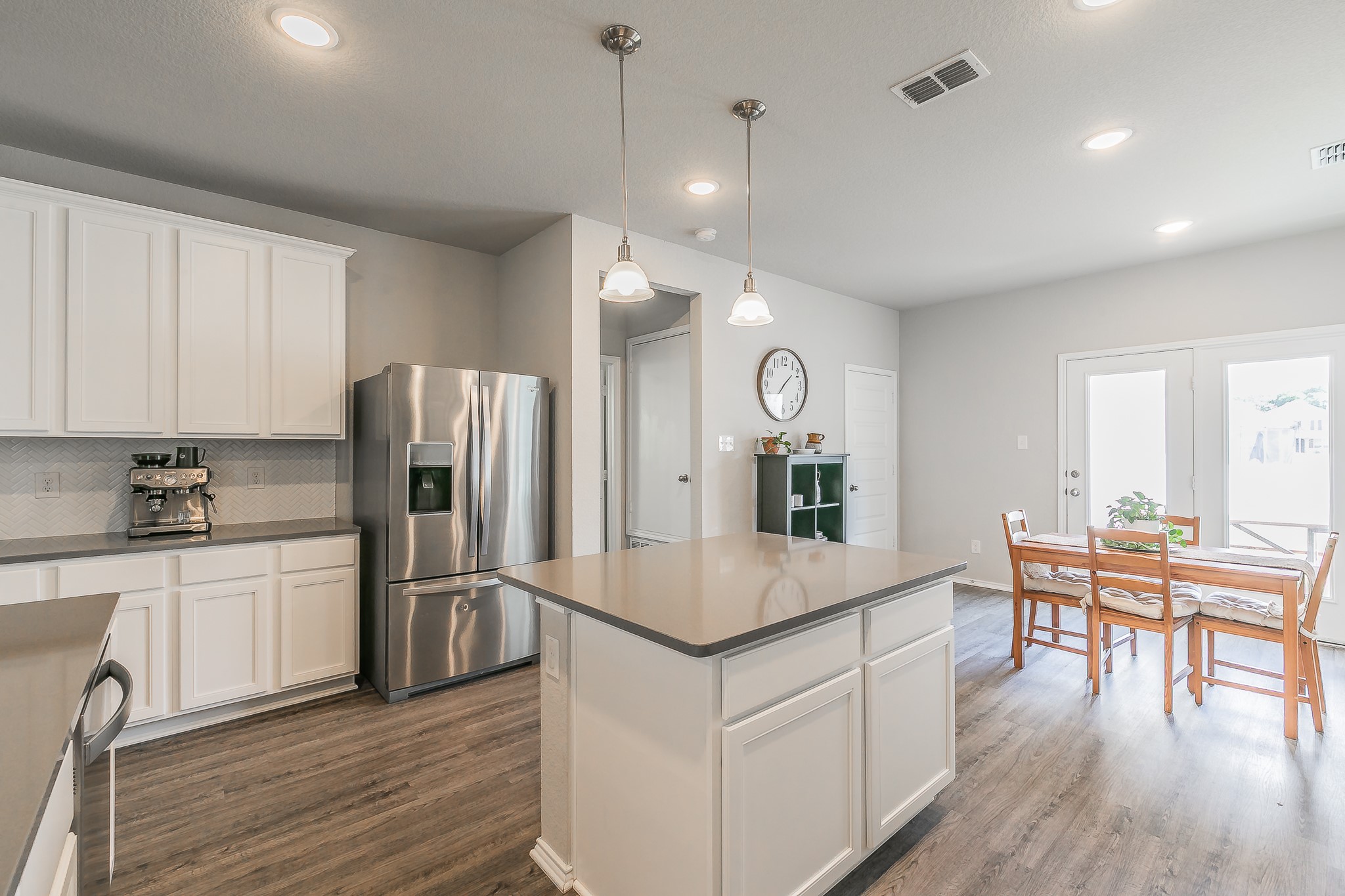 10041 Adams Lane
