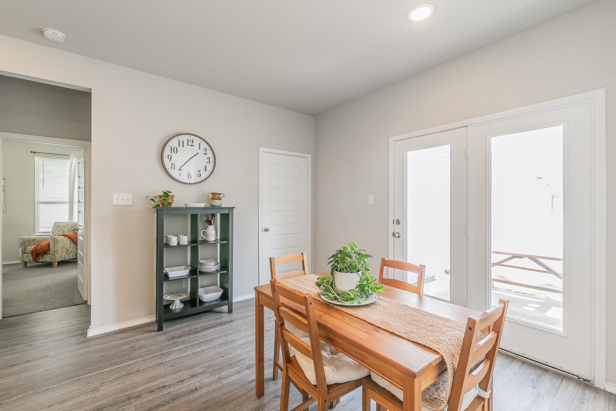 10041 Adams Lane