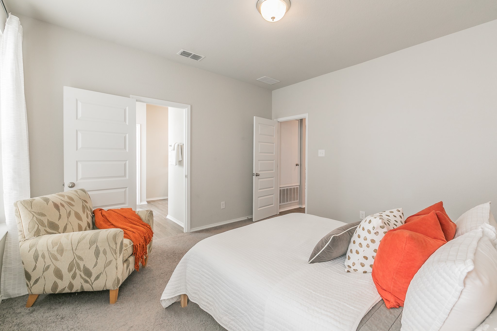 10041 Adams Lane