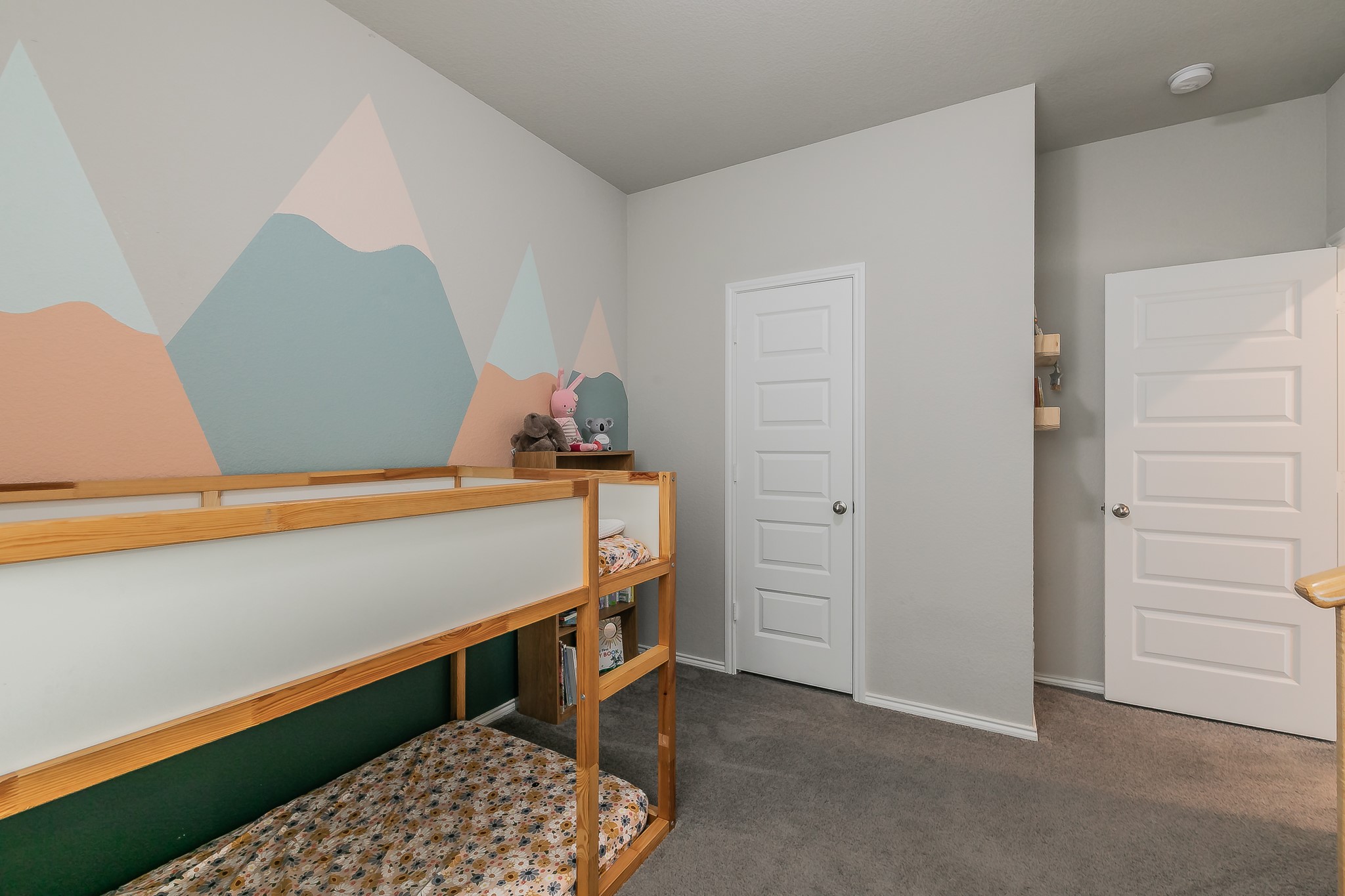 10041 Adams Lane