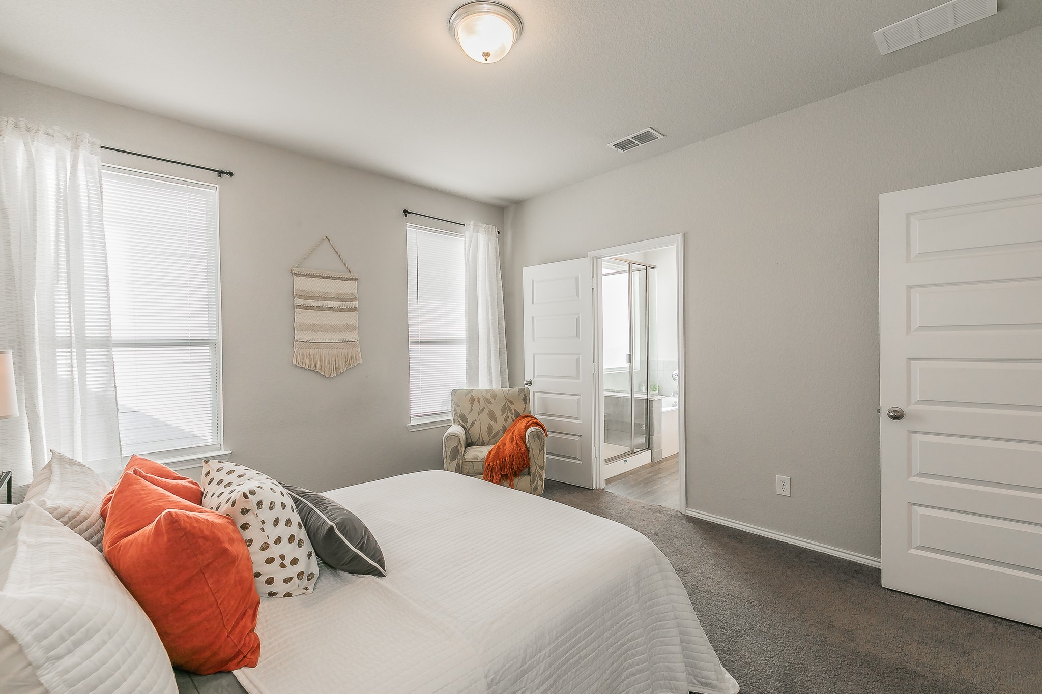 10041 Adams Lane