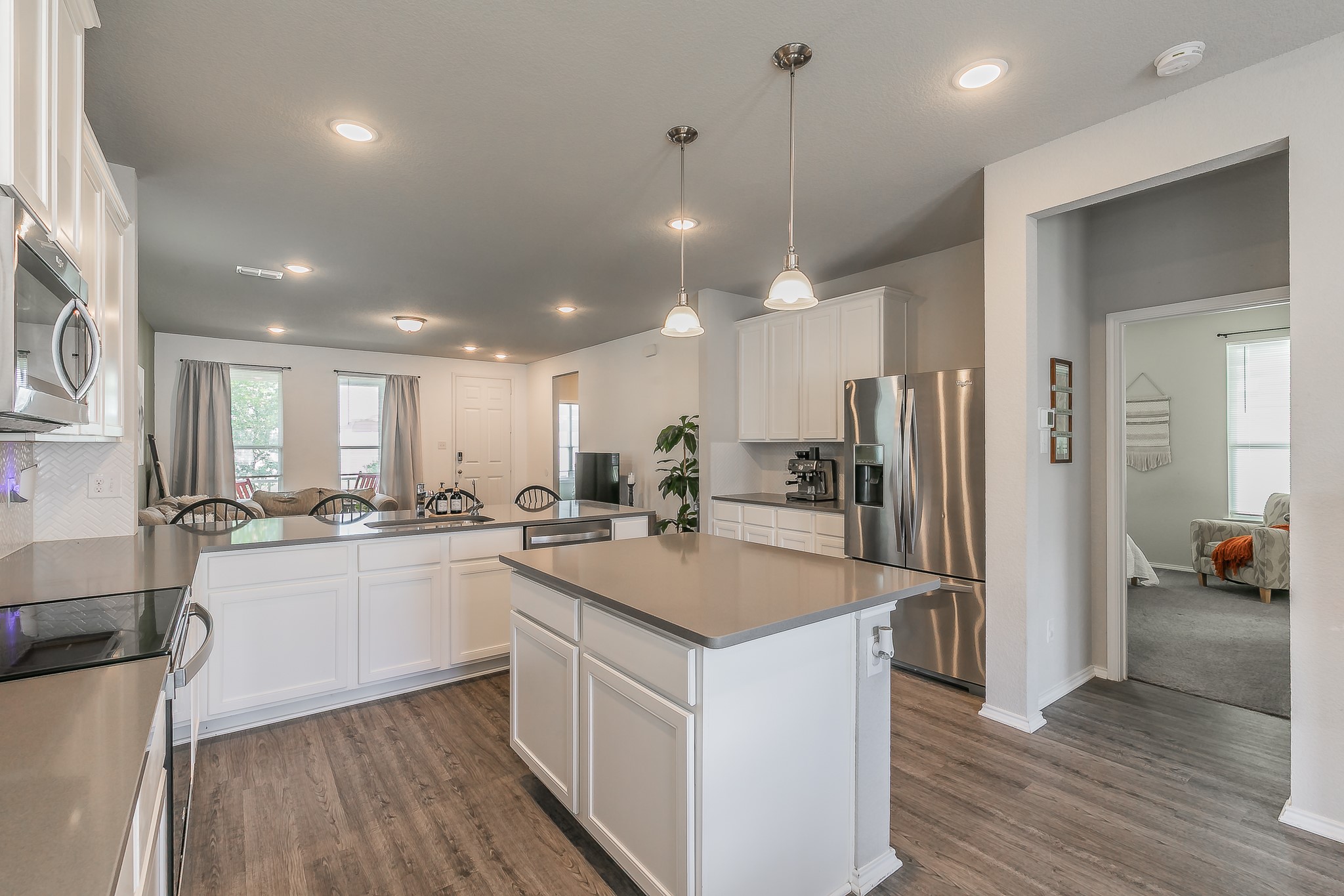 10041 Adams Lane