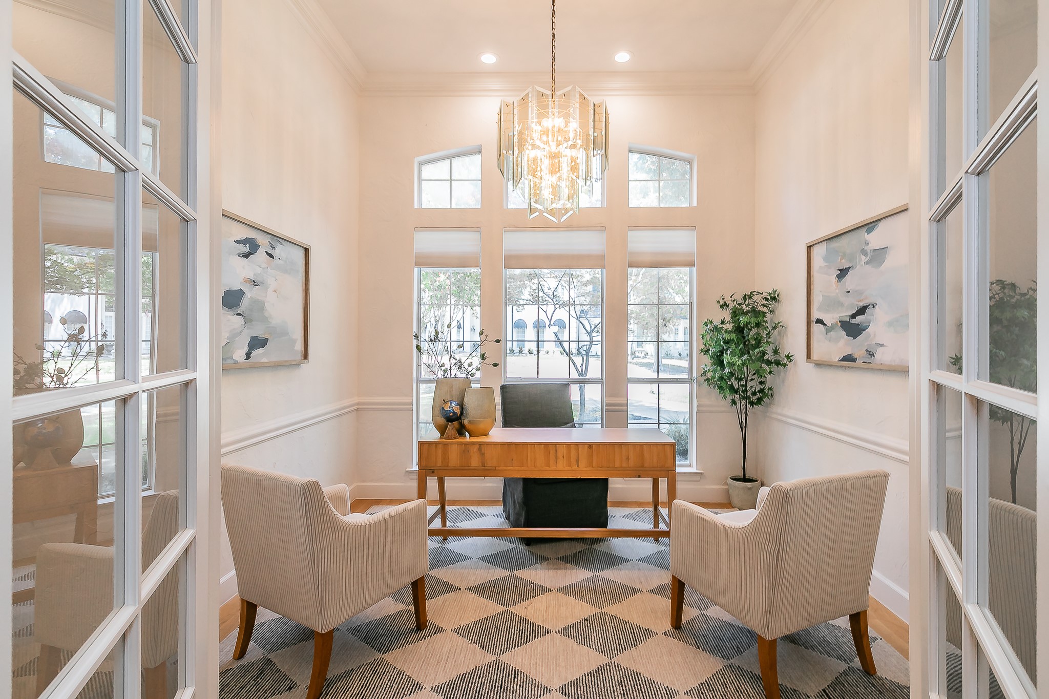 2807 Carriage Trail