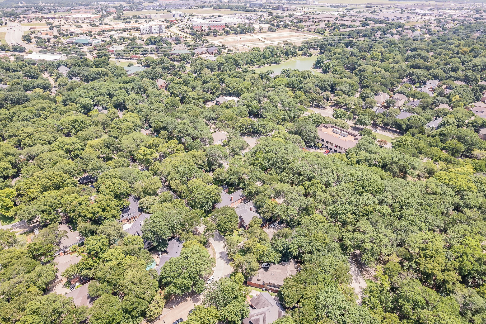 2807 Carriage Trail