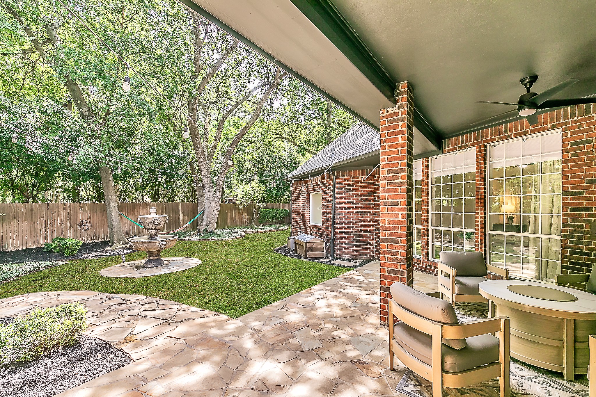 2807 Carriage Trail