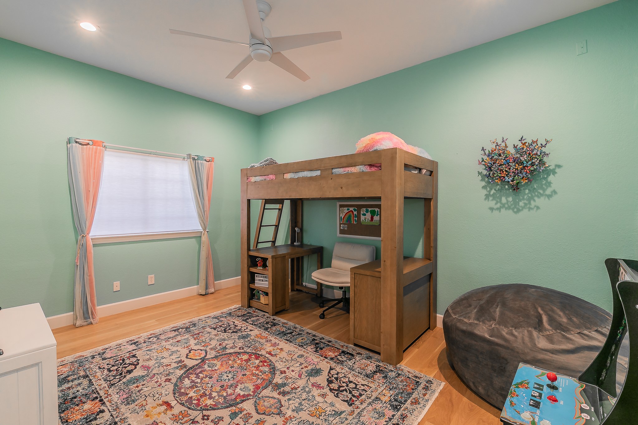 2807 Carriage Trail