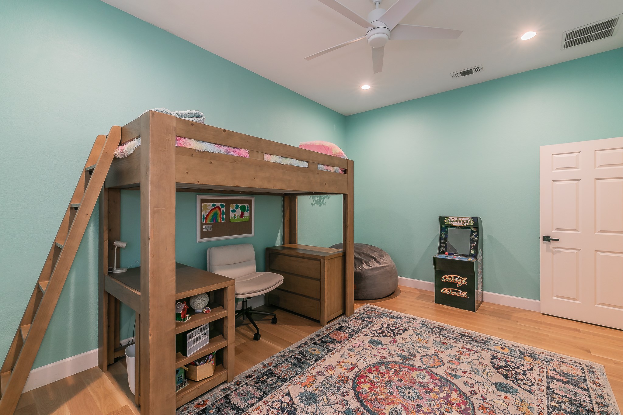 2807 Carriage Trail