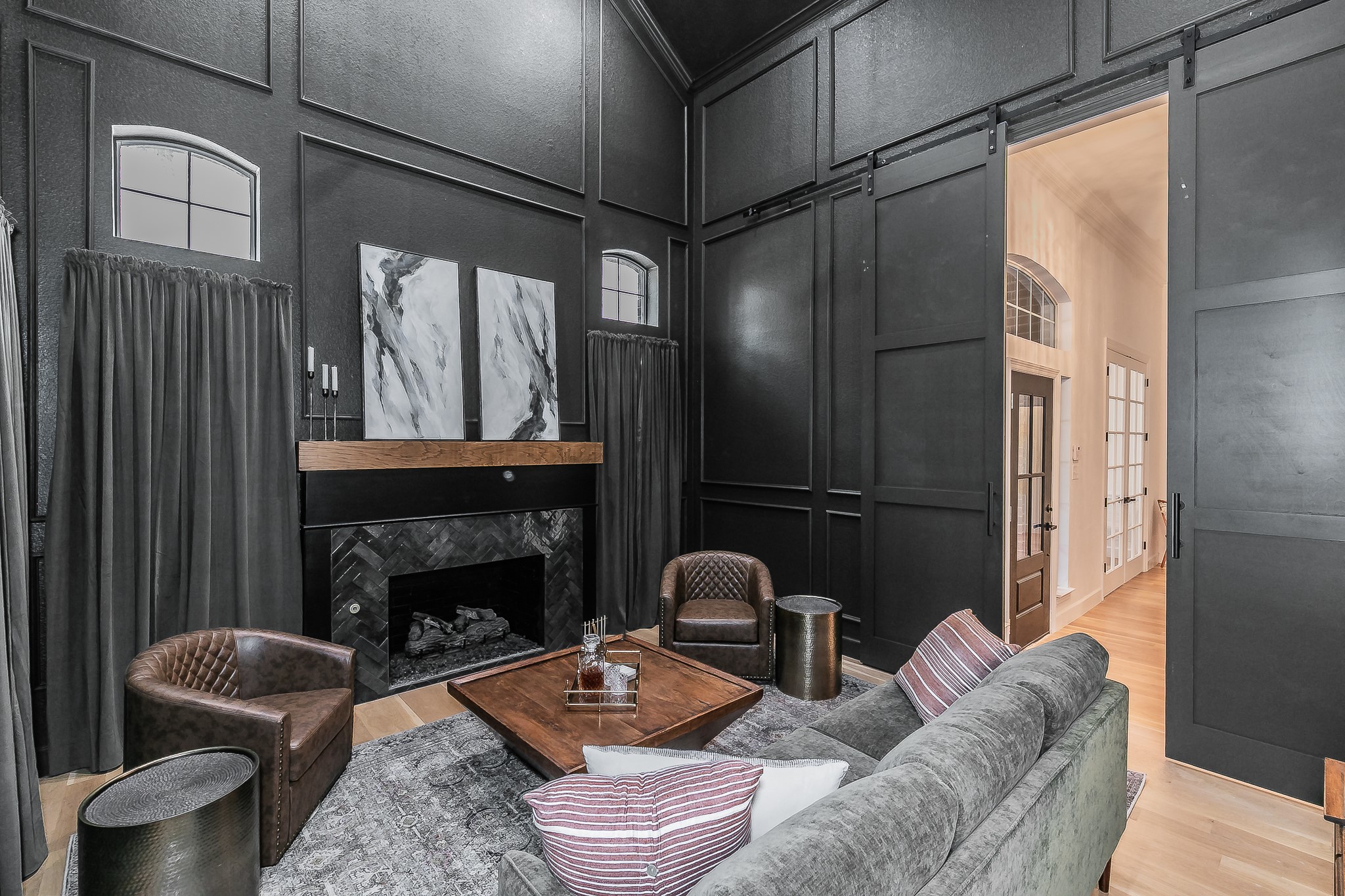 2807 Carriage Trail