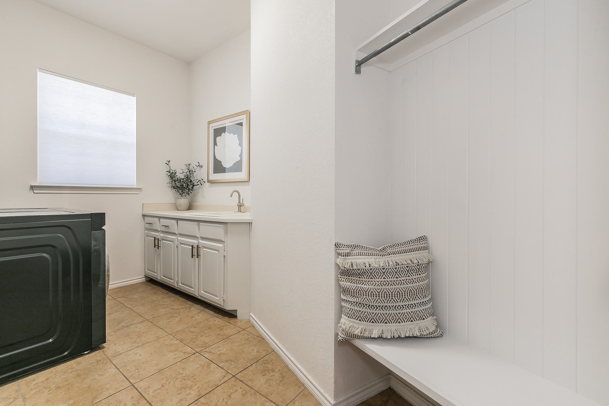 2807 Carriage Trail
