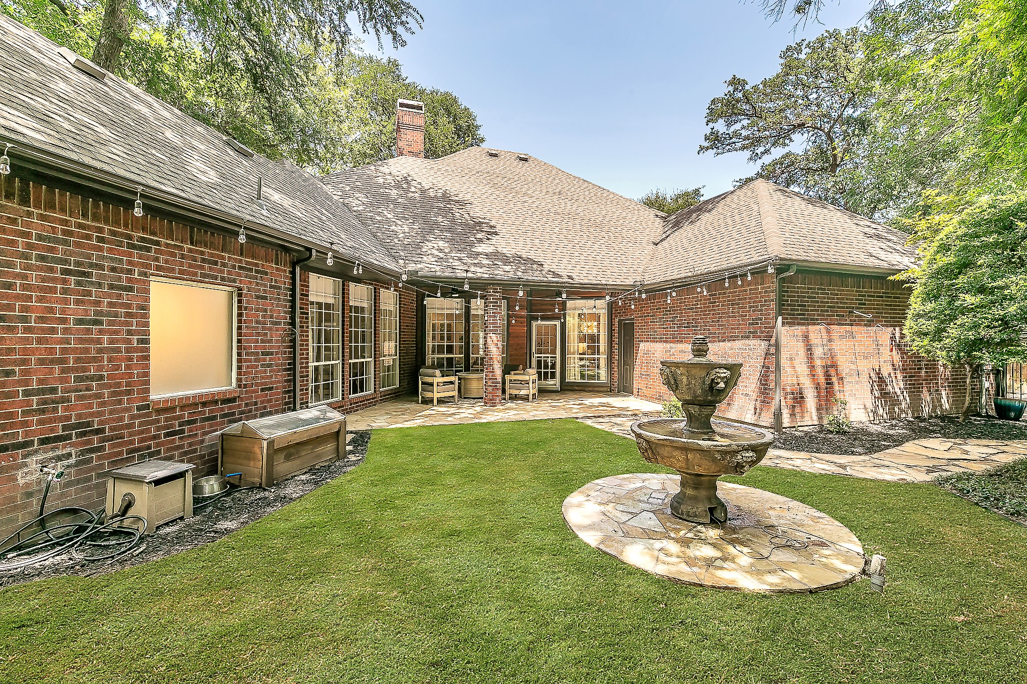 2807 Carriage Trail