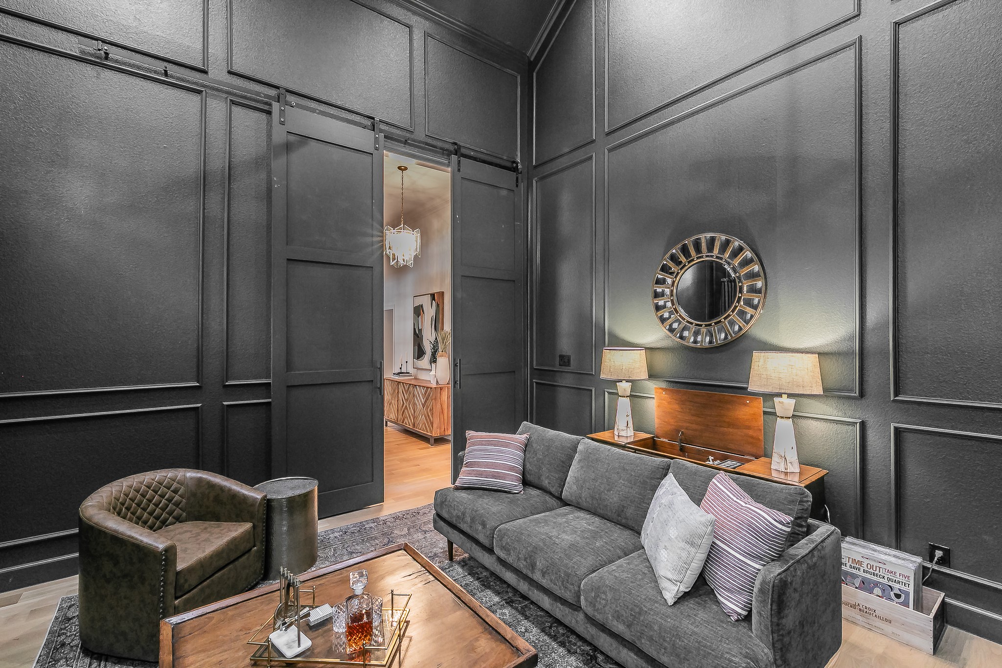 2807 Carriage Trail
