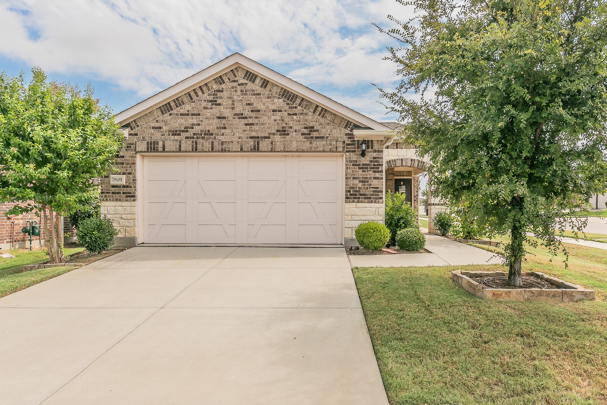 7601 Heritage Drive