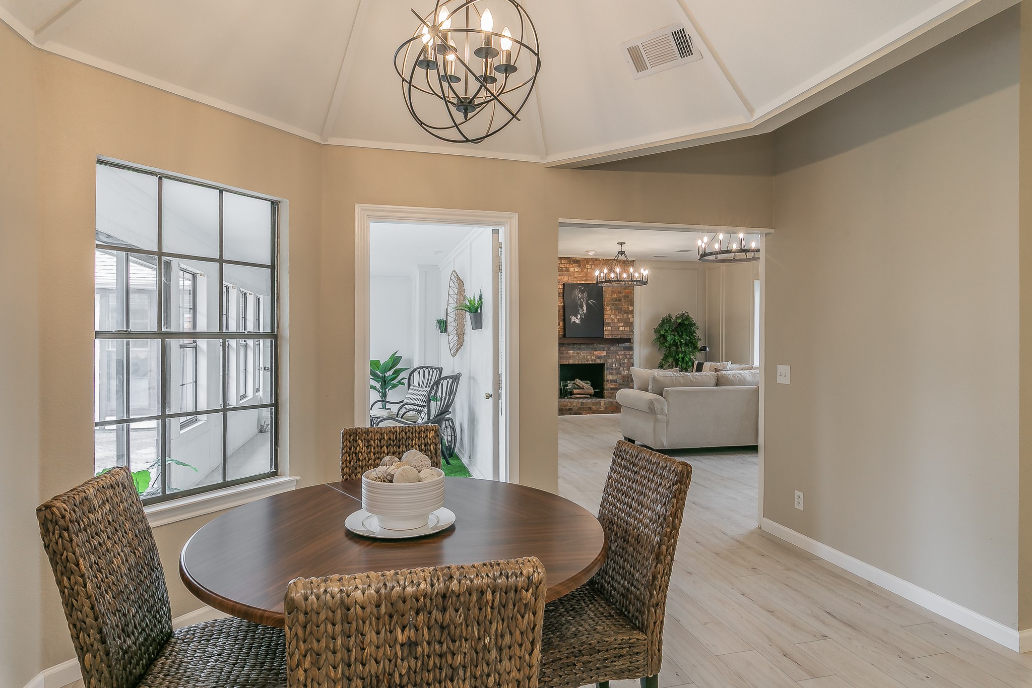 3304 Starlight Trail