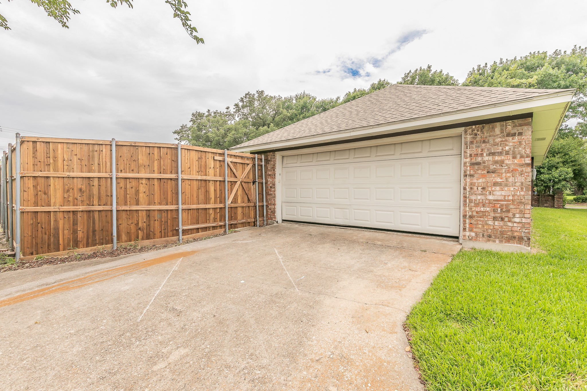 3304 Starlight Trail